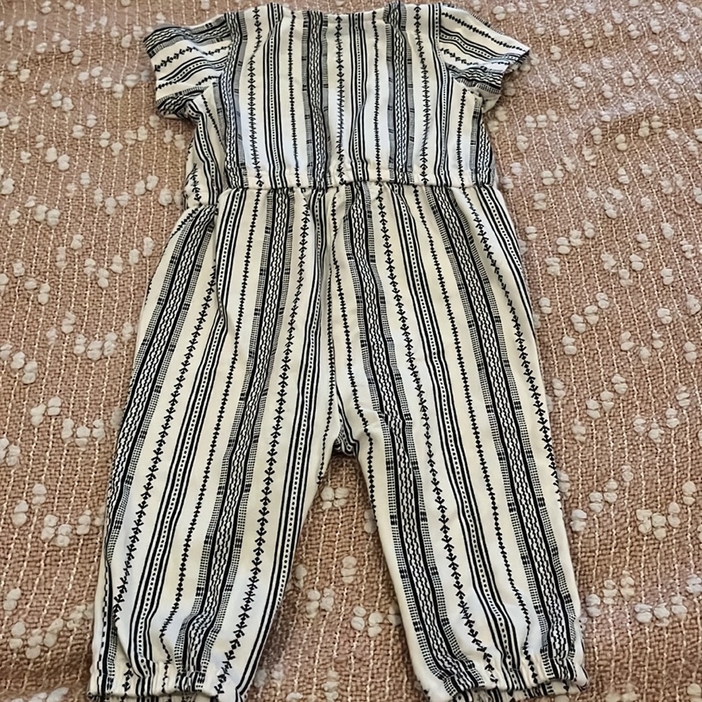 Old Navy Jersey-Knit Utility Jumpsuit black/white size 6-12 months - worn once! - Picture 2 of 5